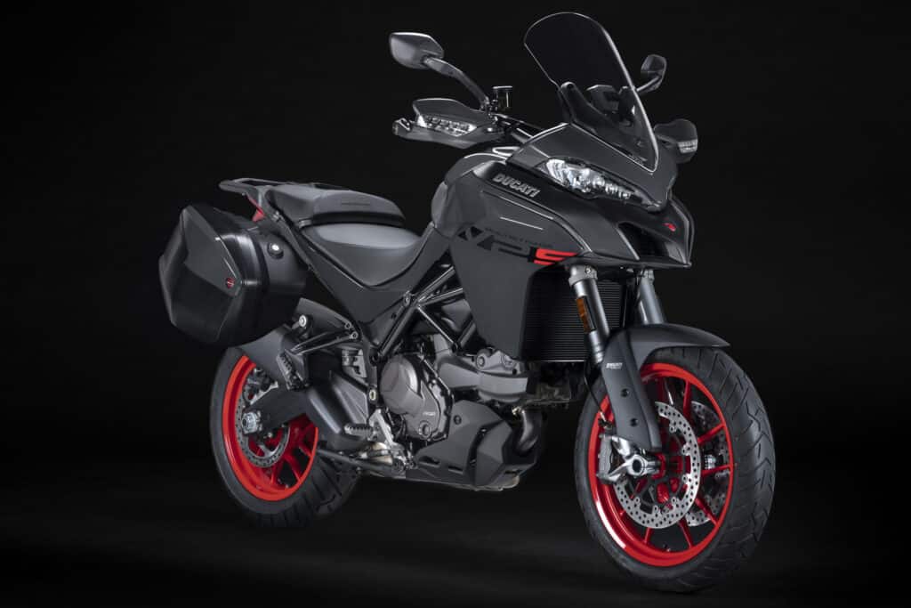 2022-ducati-multistrada-v2-lineup-first-look-adventure-touring-motorcycle-14 svg+xml;charset=utf
