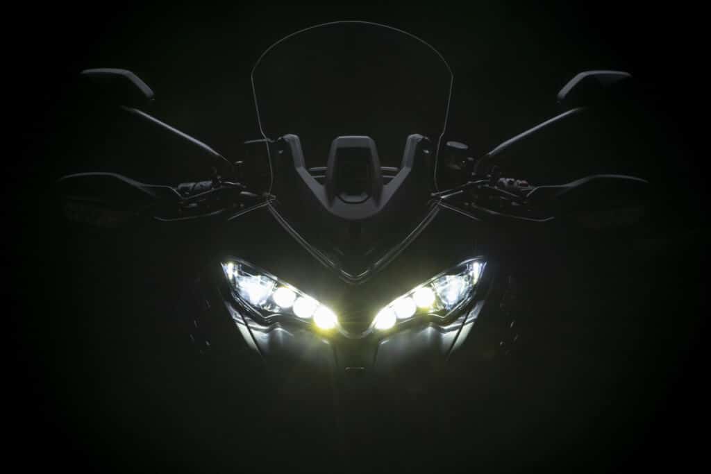 2022-ducati-multistrada-v2-lineup-first-look-adventure-touring-motorcycle-22 svg+xml;charset=utf