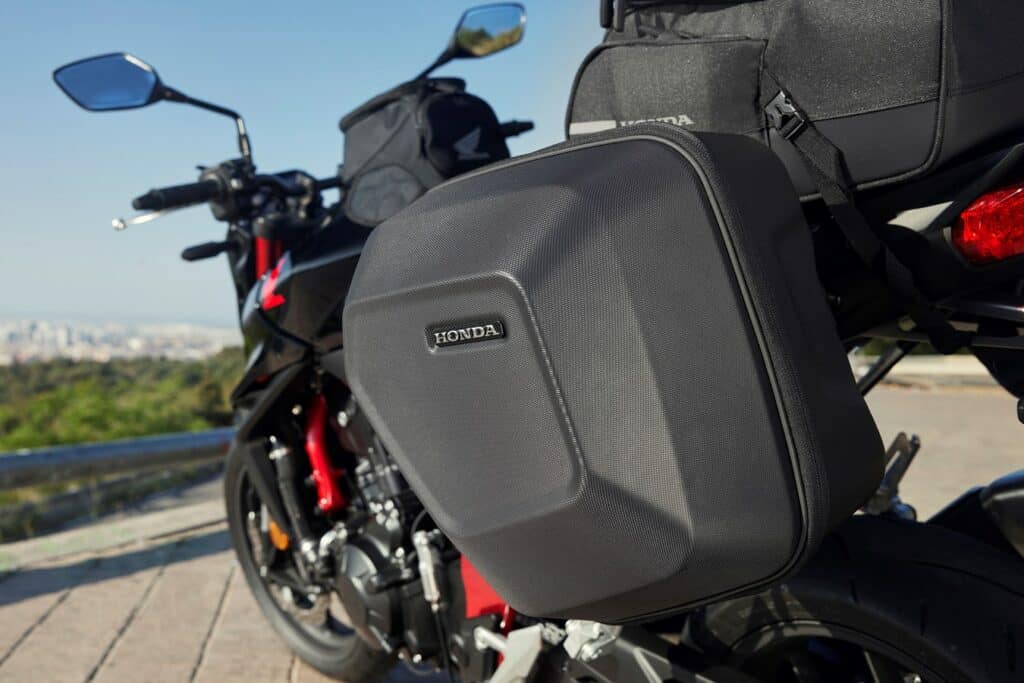 23YM HONDA CB750 HORNET svg+xml;charset=utf