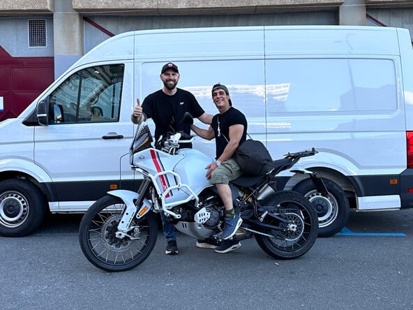 delivery_Miguel_herran svg+xml;charset=utf